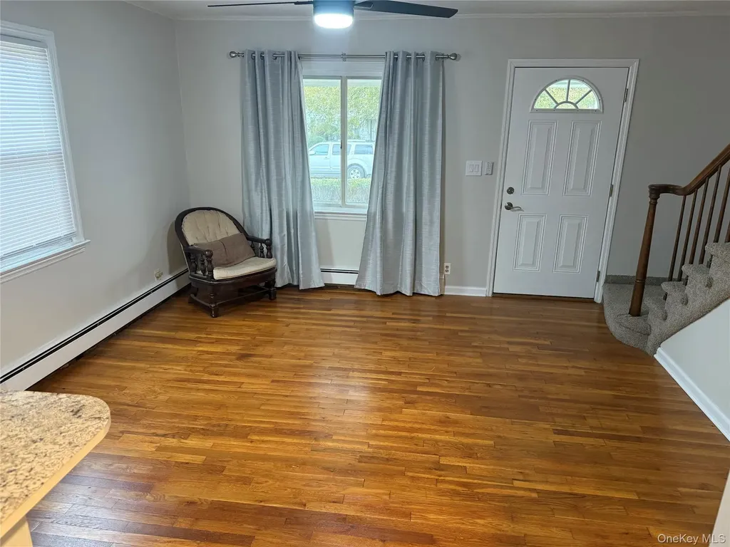 273 Mott Avenue Lawrence NY 11559