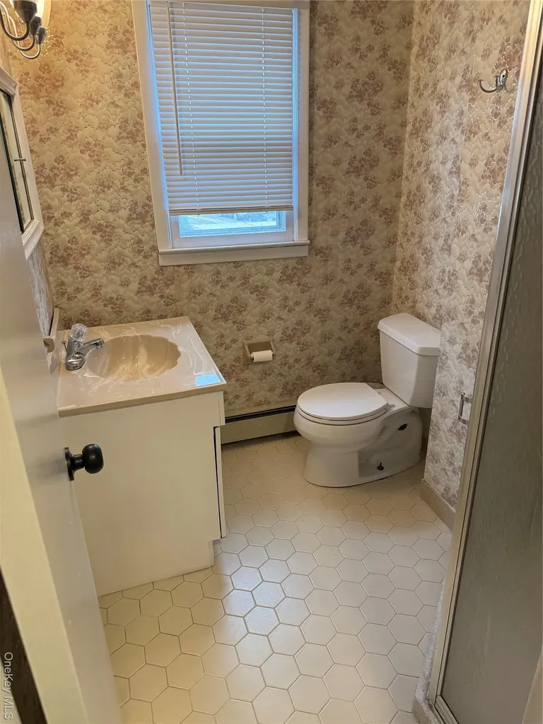 273 Mott Avenue Lawrence NY 11559