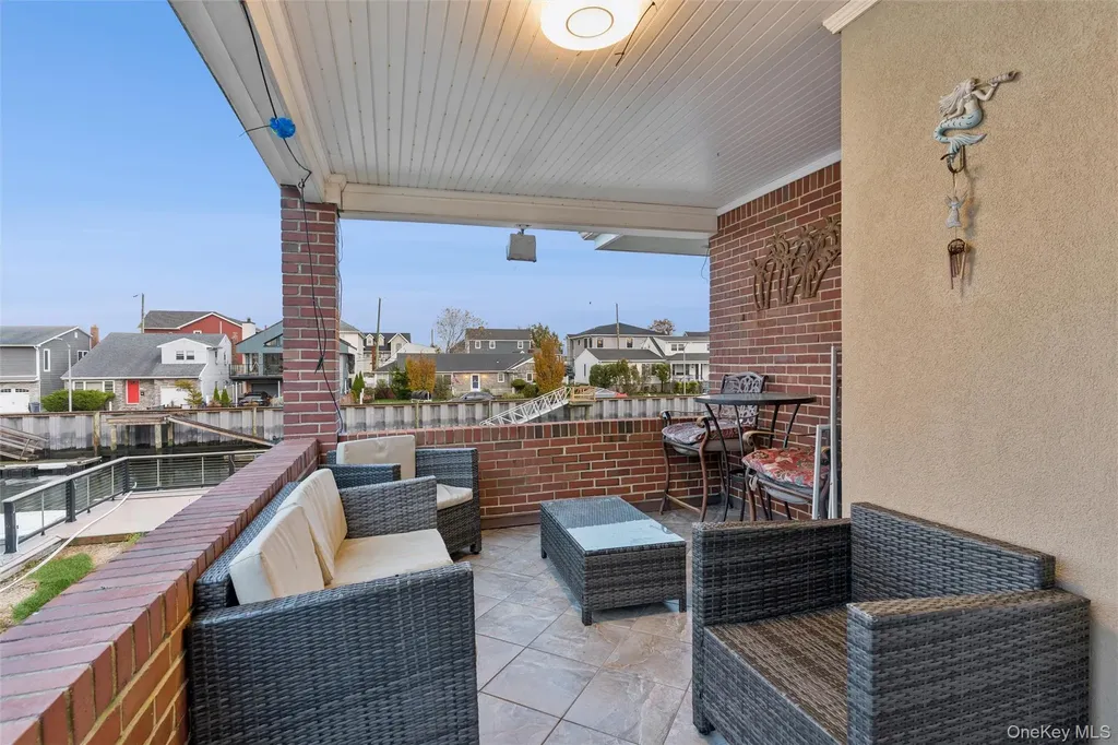 615 E State Street Long Beach NY 11561