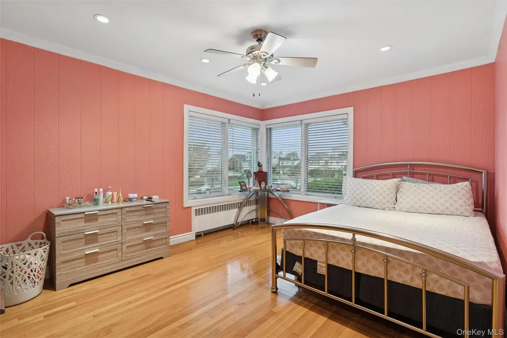 615 E State Street Long Beach NY 11561
