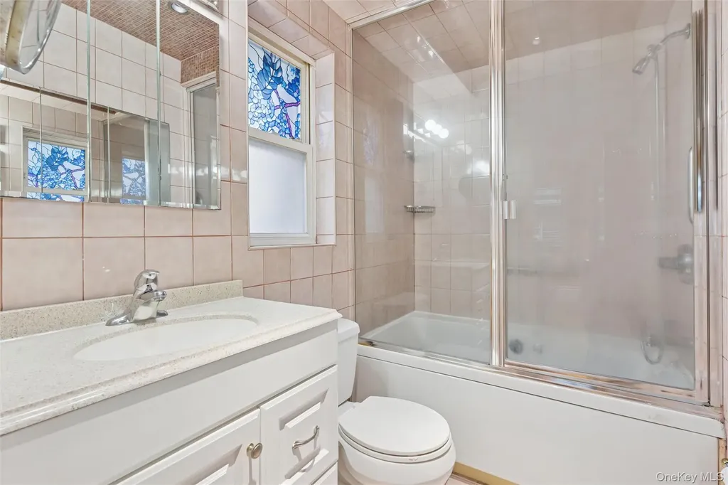 615 E State Street Long Beach NY 11561