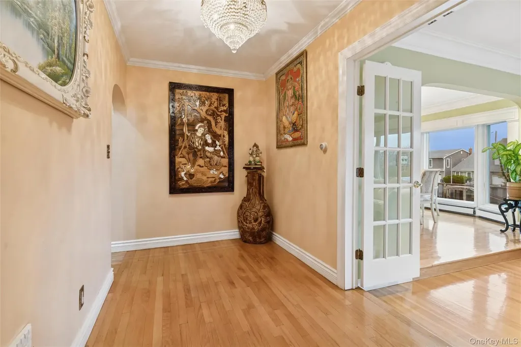 615 E State Street Long Beach NY 11561