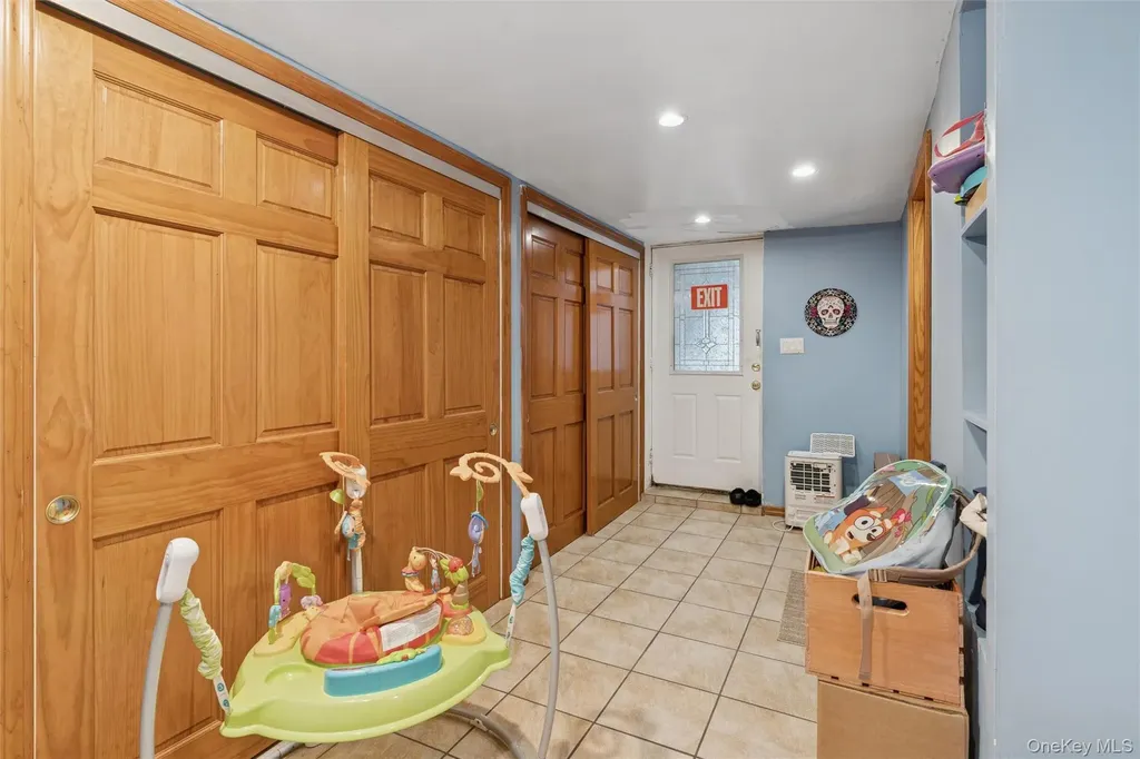 615 E State Street Long Beach NY 11561