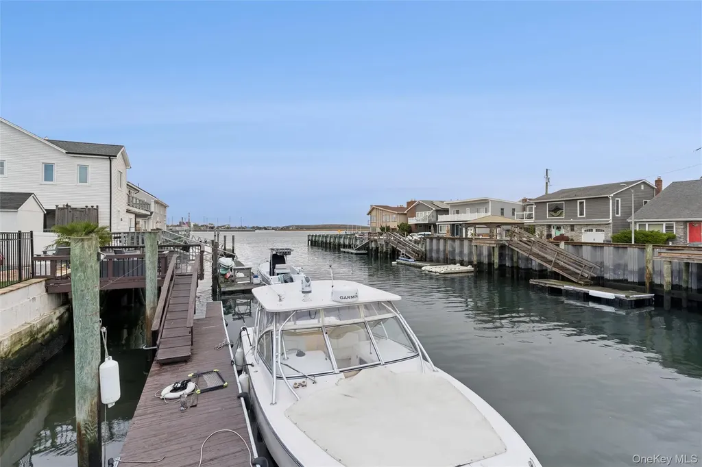 615 E State Street Long Beach NY 11561