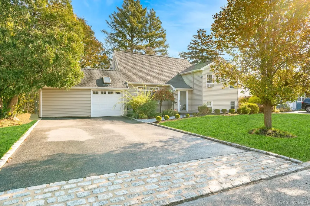 1465 Lincoln Boulevard Bay Shore NY 11706