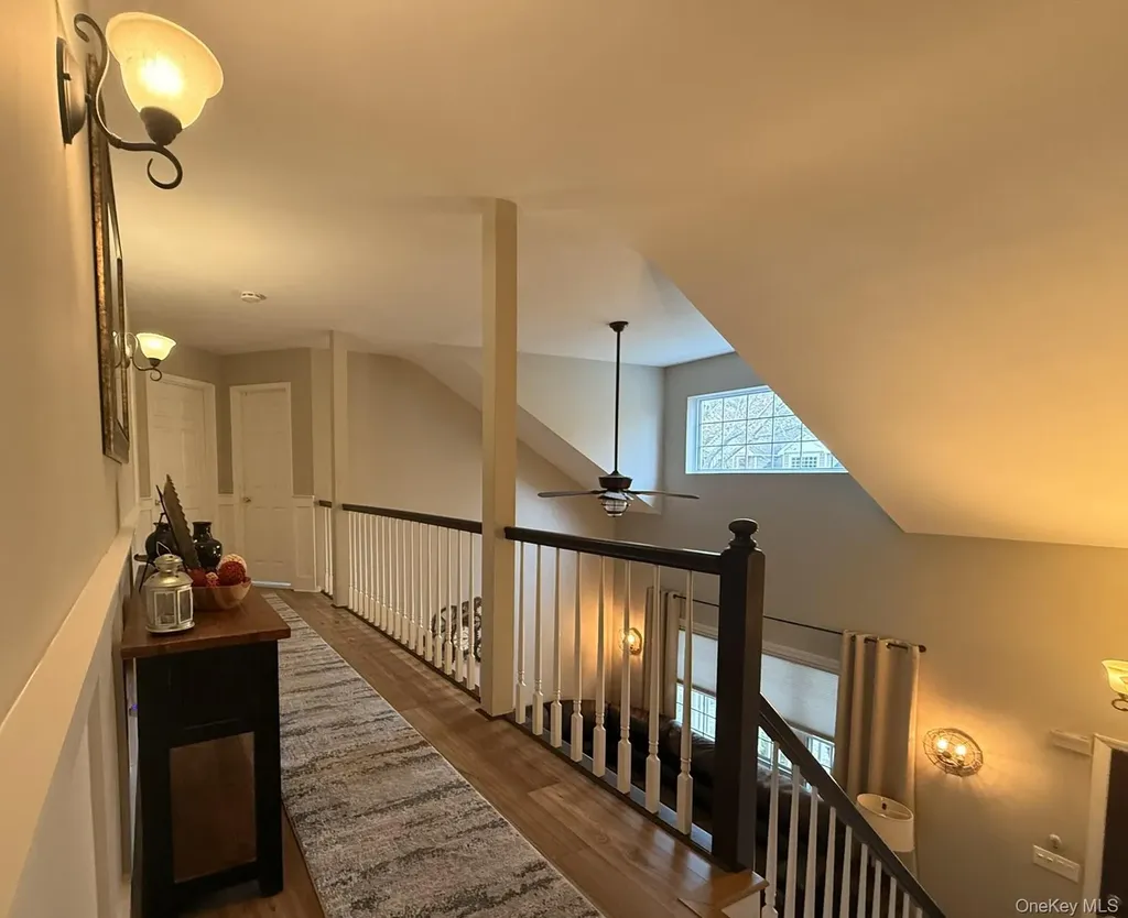 40 Winnecomac Circle Kings Park NY 11754
