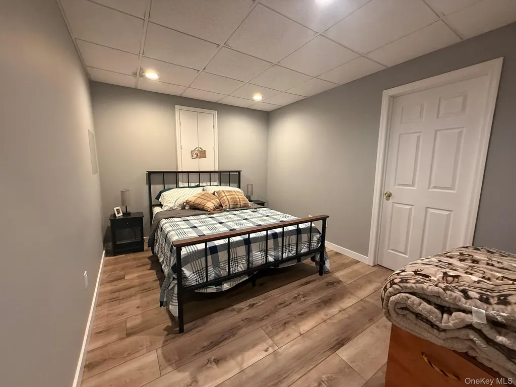 40 Winnecomac Circle Kings Park NY 11754