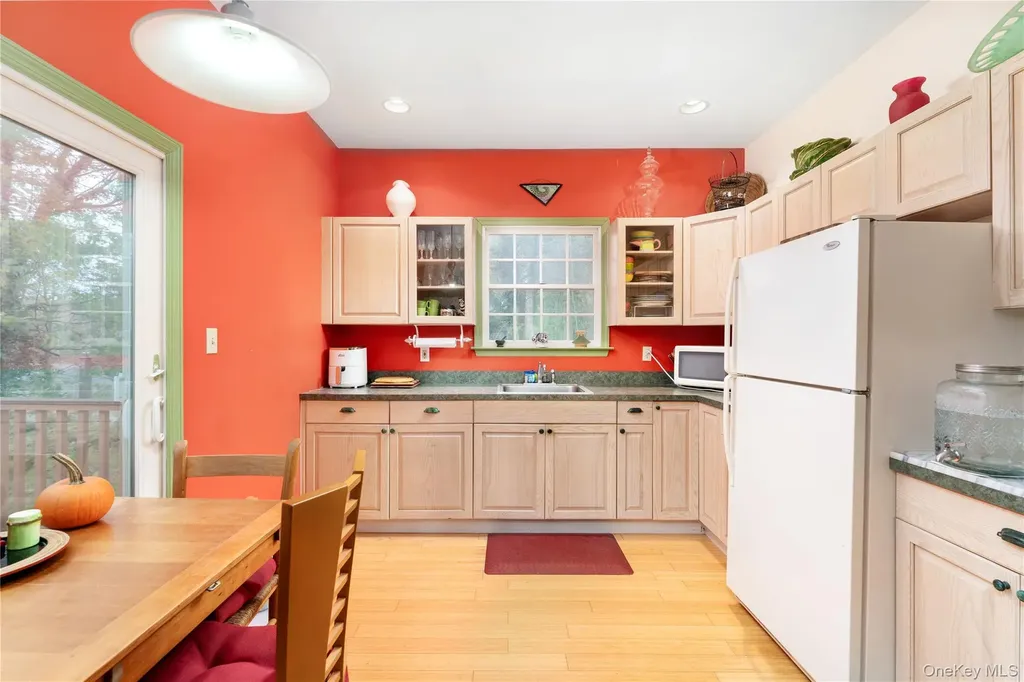 20 Stony Road Stony Brook NY 11790