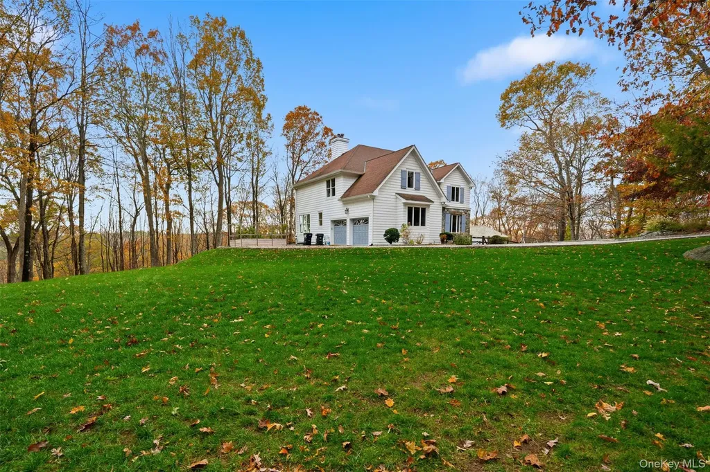 21 Spring House Road Pound Ridge NY 10576