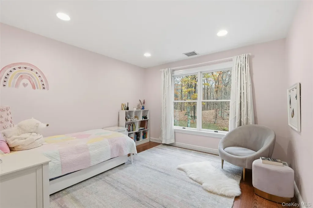 21 Spring House Road Pound Ridge NY 10576