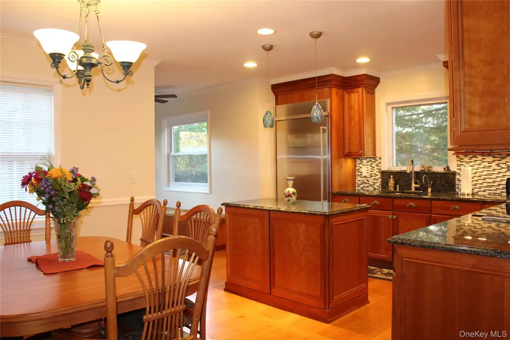 7 Okleigh Place Northport NY 11768