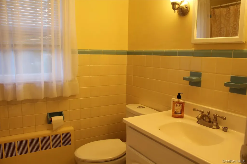 7 Okleigh Place Northport NY 11768