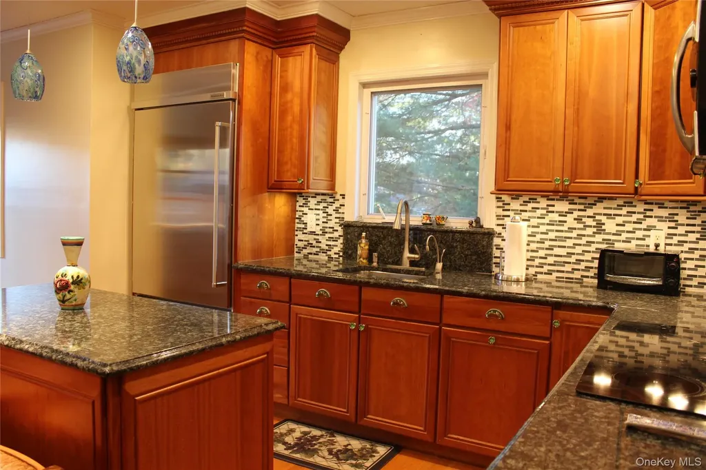 7 Okleigh Place Northport NY 11768