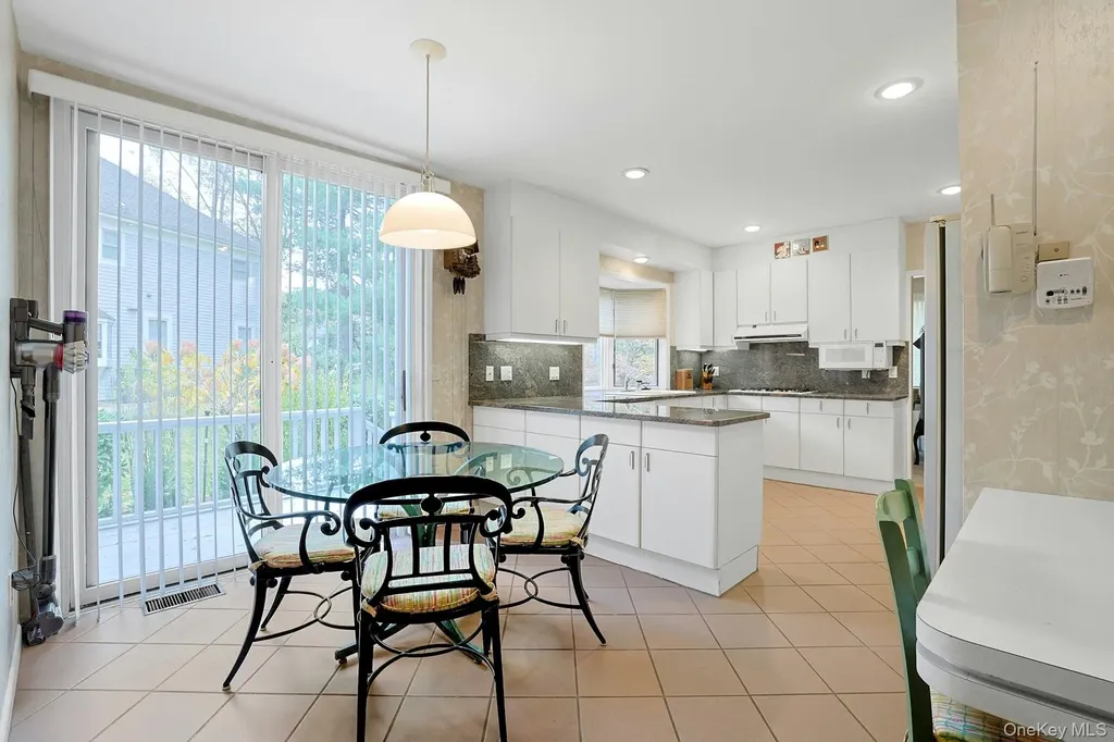 44 Westfield Road White Plains NY 10605
