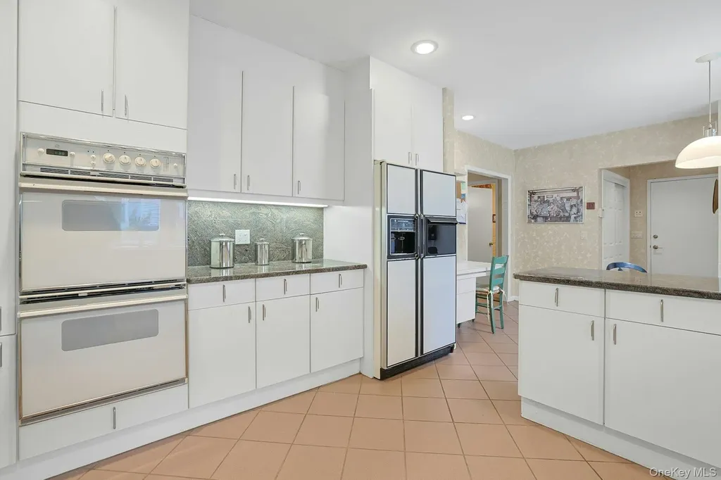 44 Westfield Road White Plains NY 10605