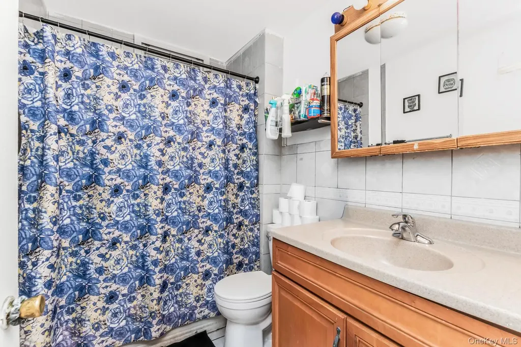 32 Alexander Avenue Yonkers NY 10704