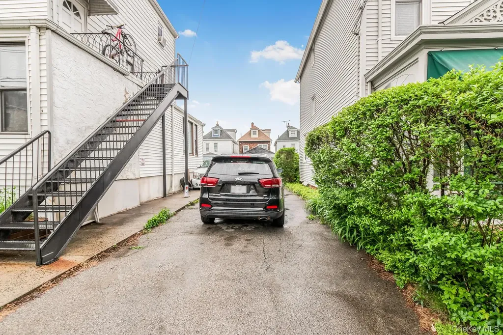 32 Alexander Avenue Yonkers NY 10704