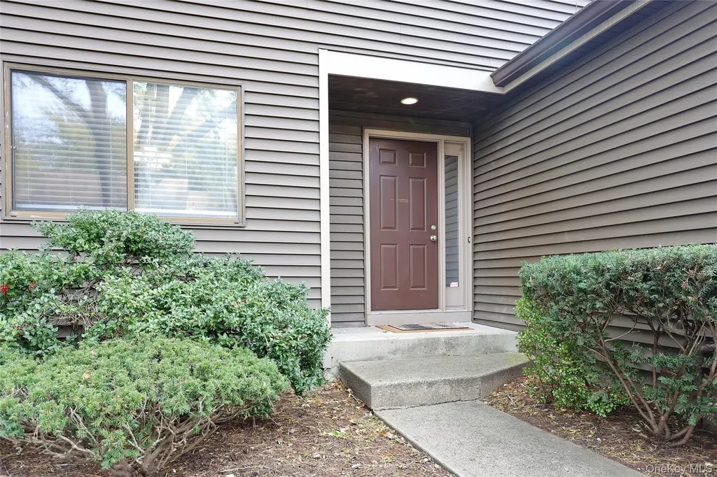 44 Old Lake Road Congers NY 10920
