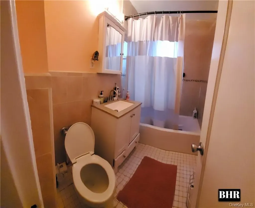 3105 Avenue V Brooklyn NY 11229
