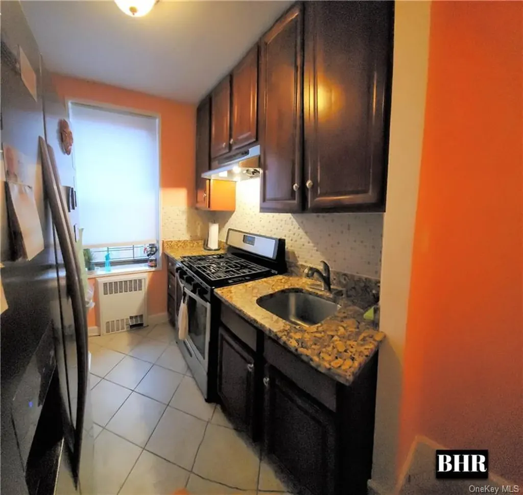3105 Avenue V Brooklyn NY 11229