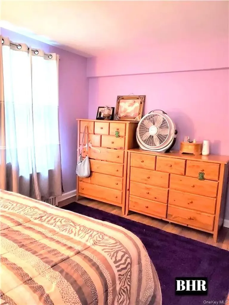 3105 Avenue V Brooklyn NY 11229