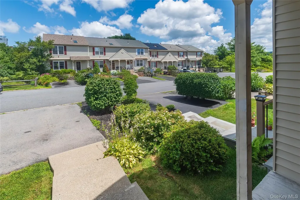36 Marian Court Warwick NY 10990