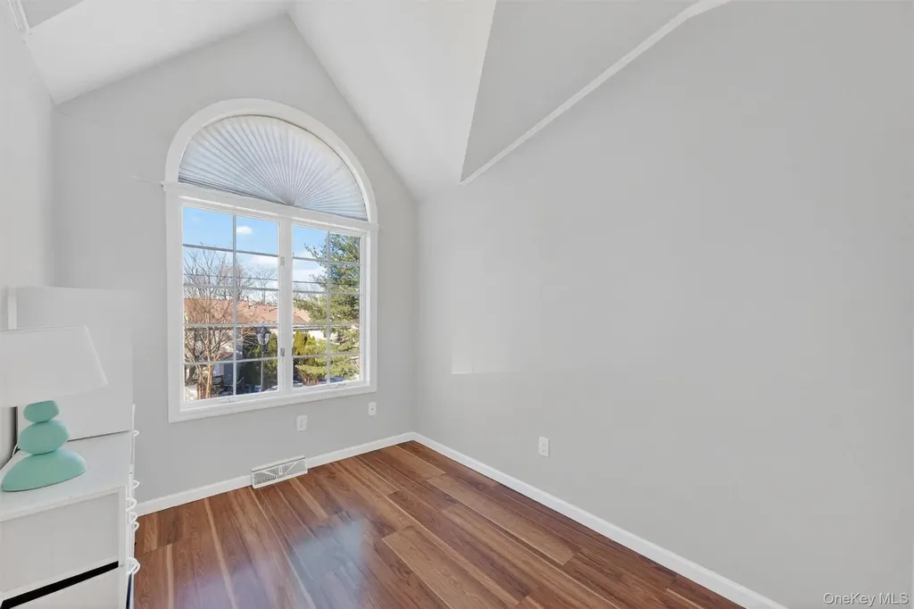 90 Roundtree Court Beacon NY 12508