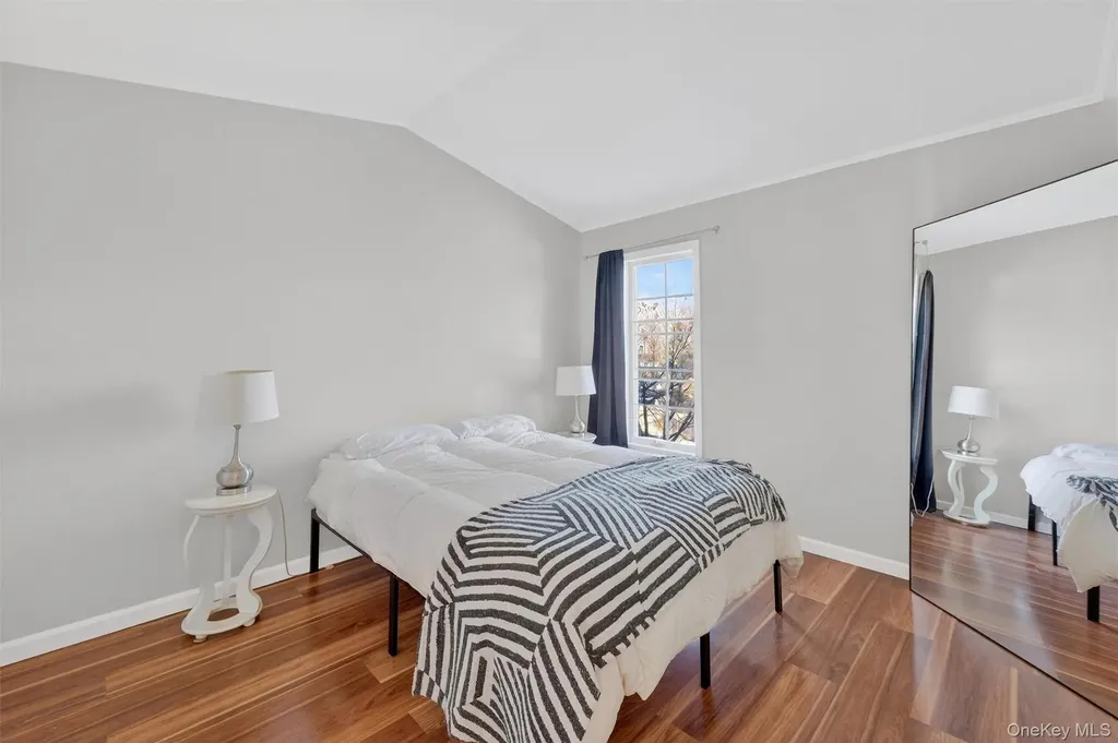 90 Roundtree Court Beacon NY 12508