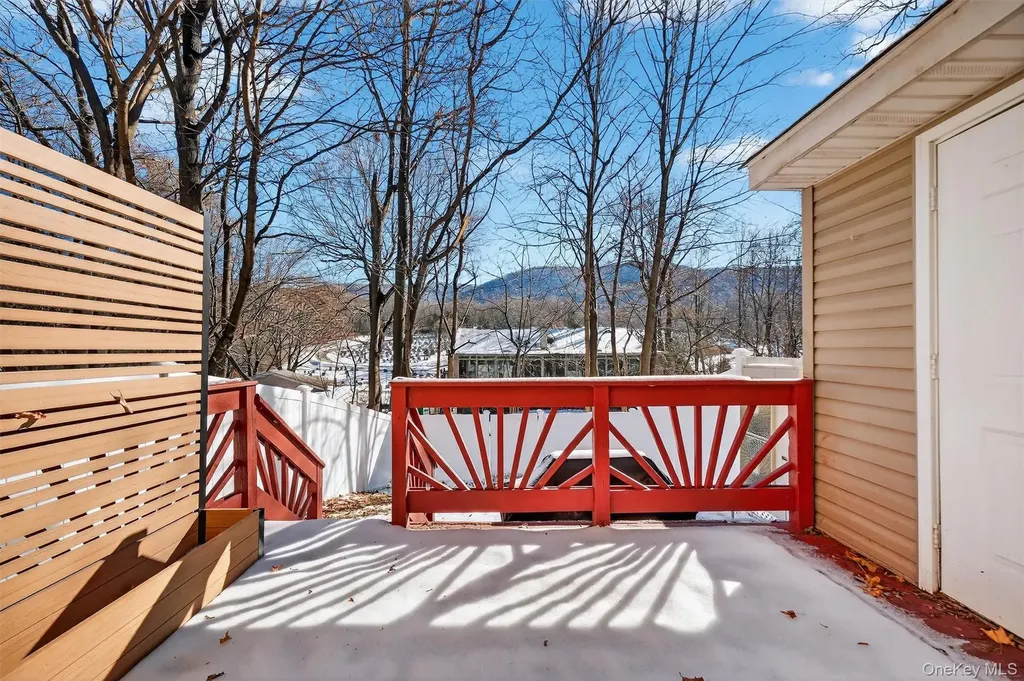 90 Roundtree Court Beacon NY 12508