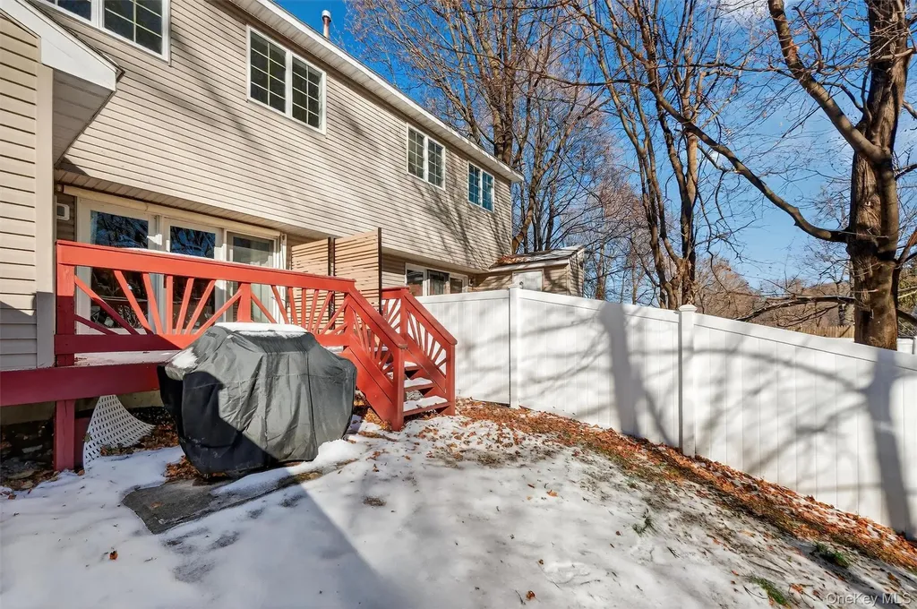 90 Roundtree Court Beacon NY 12508
