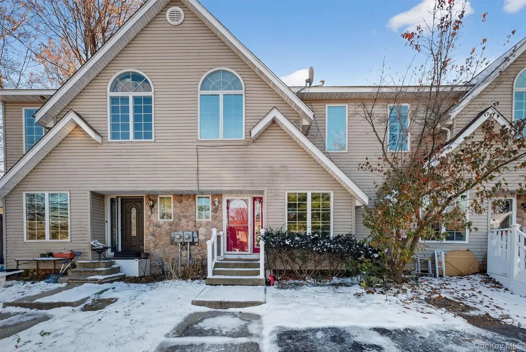 90 Roundtree Court Beacon NY 12508