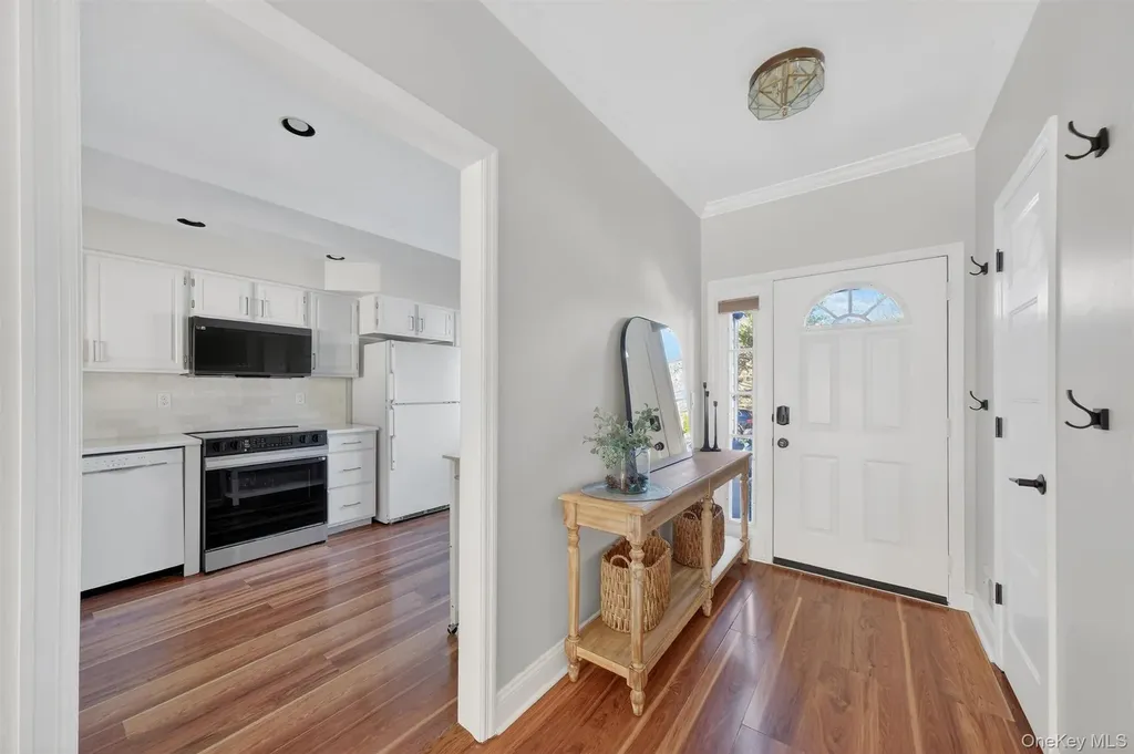 90 Roundtree Court Beacon NY 12508