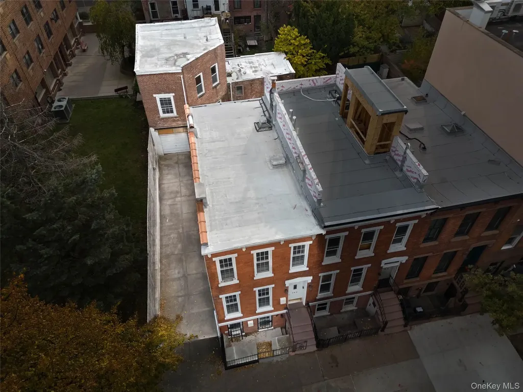 342 Carroll Street Brooklyn NY 11231