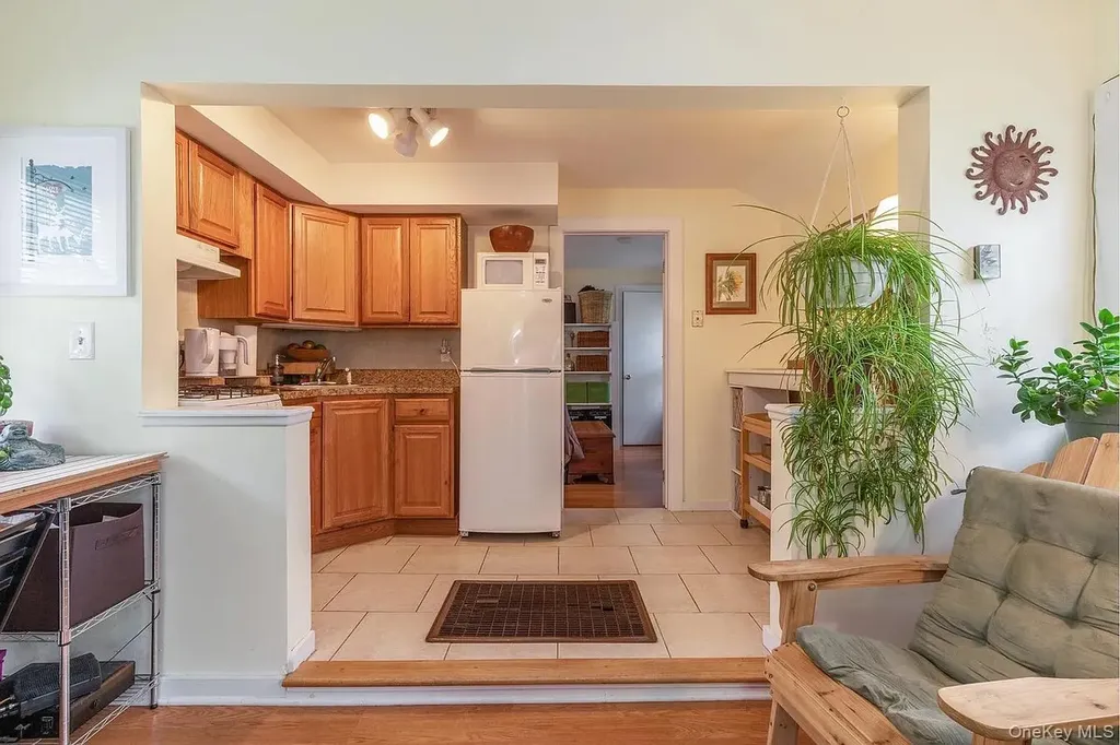 560 Pacific Street Mattituck NY 11952