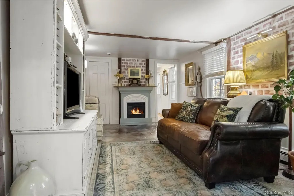 195 Pressler Road Wallkill NY 12589