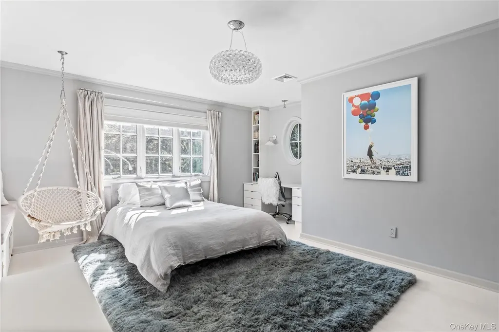25 Soundview Lane Sands Point NY 11050