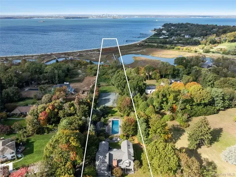 25 Soundview Lane Sands Point NY 11050