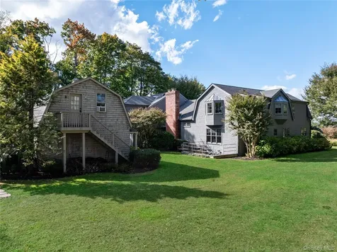 25 Soundview Lane Sands Point NY 11050