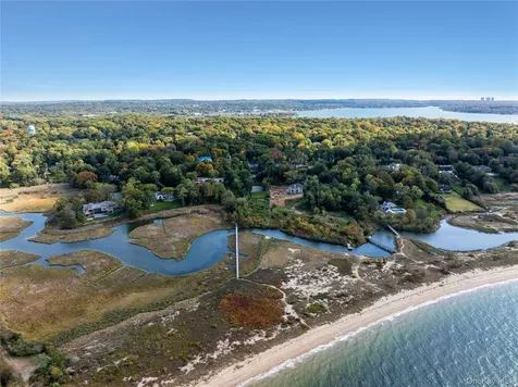 25 Soundview Lane Sands Point NY 11050