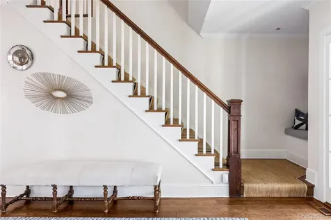 25 Soundview Lane Sands Point NY 11050