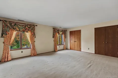 37 Century Trail Harrison NY 10528