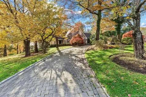 37 Century Trail Harrison NY 10528