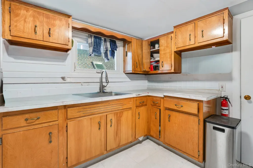 12 Parker Avenue Poughkeepsie NY 12601
