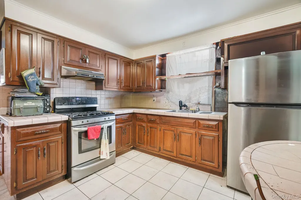 12 Parker Avenue Poughkeepsie NY 12601