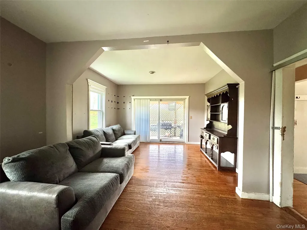 8 Forest Hills Avenue Catskill NY 12414