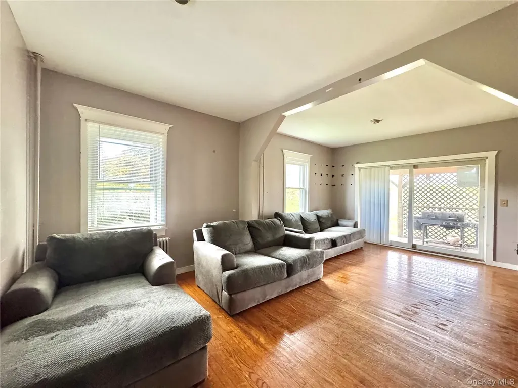 8 Forest Hills Avenue Catskill NY 12414