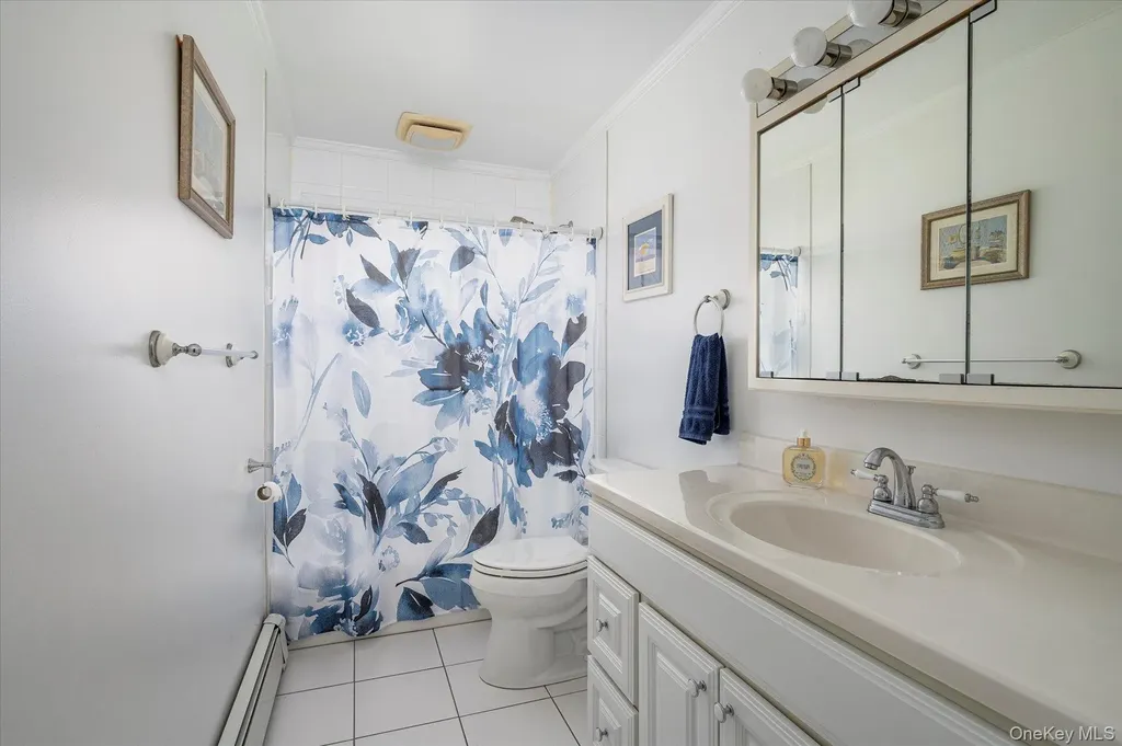 6 David Drive Farmingdale NY 11735