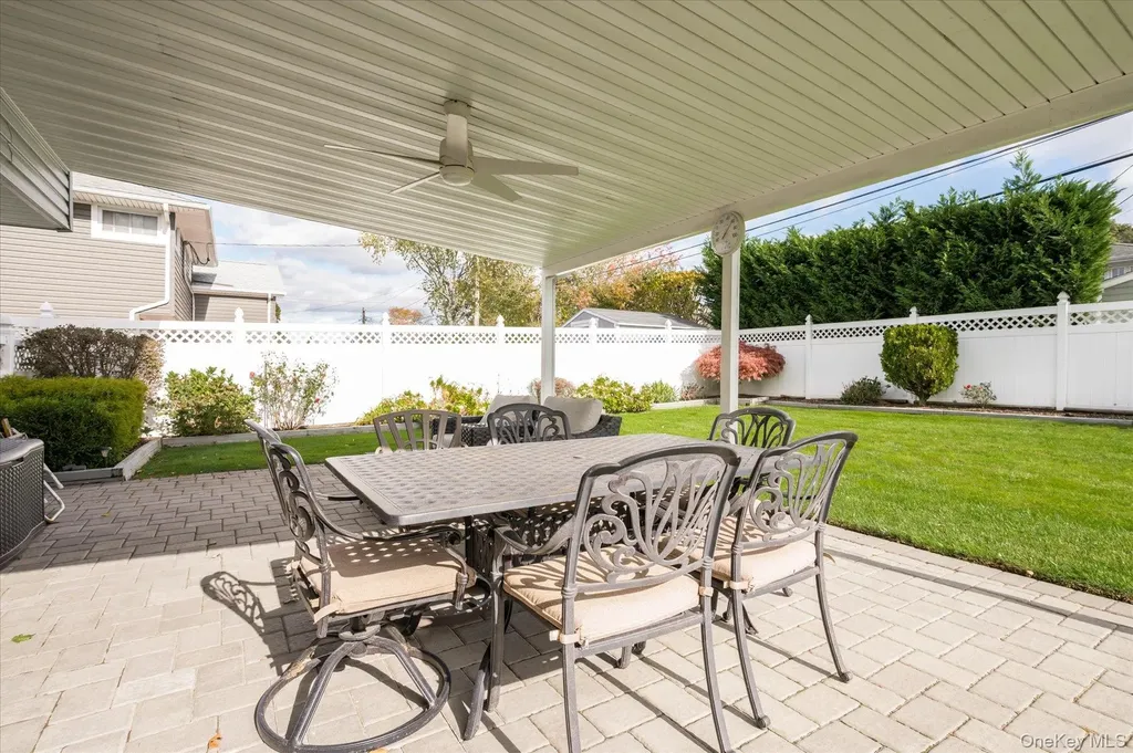 6 David Drive Farmingdale NY 11735