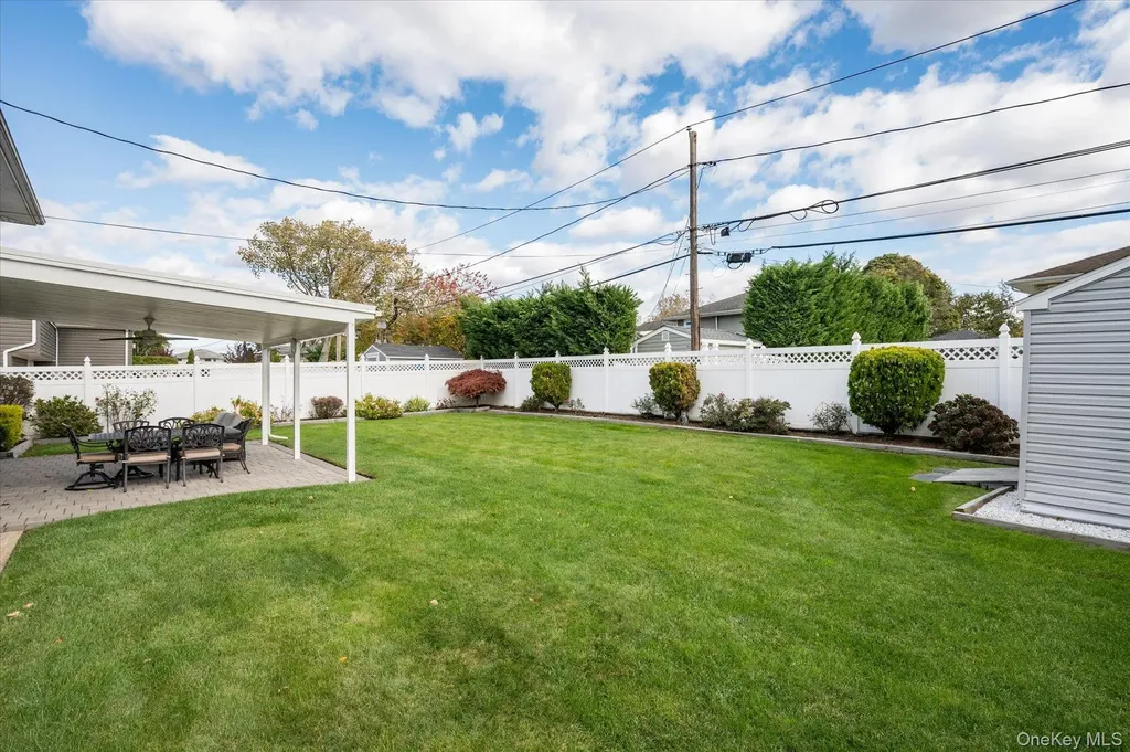 6 David Drive Farmingdale NY 11735