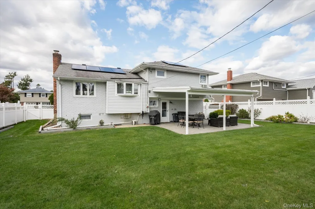 6 David Drive Farmingdale NY 11735